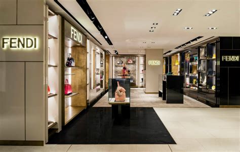 fendi la rinascente milano|Boutique FENDI Milano Rinascente LG Milano.